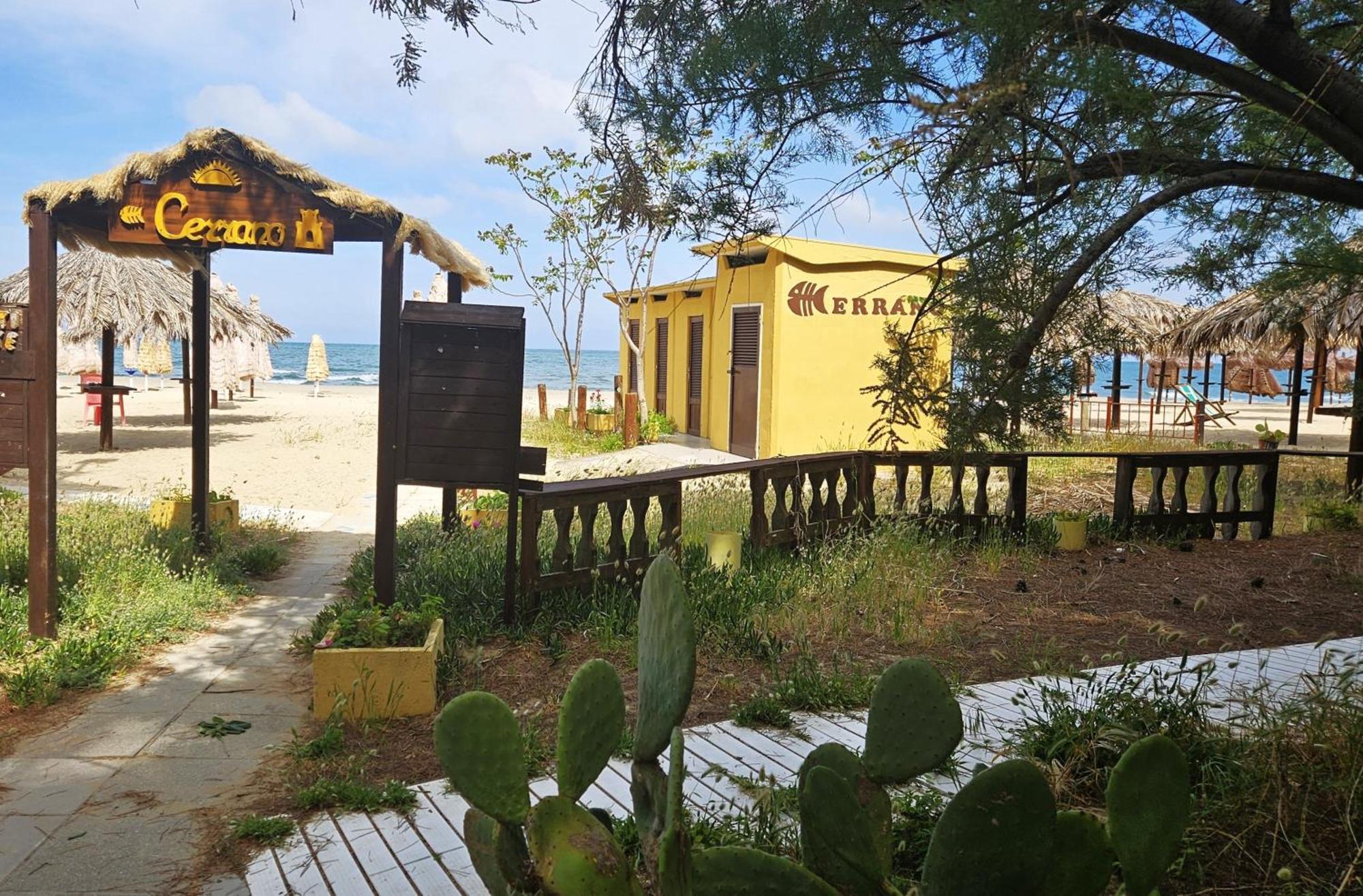 Hotel Cerrano Silvi Marina Esterno foto